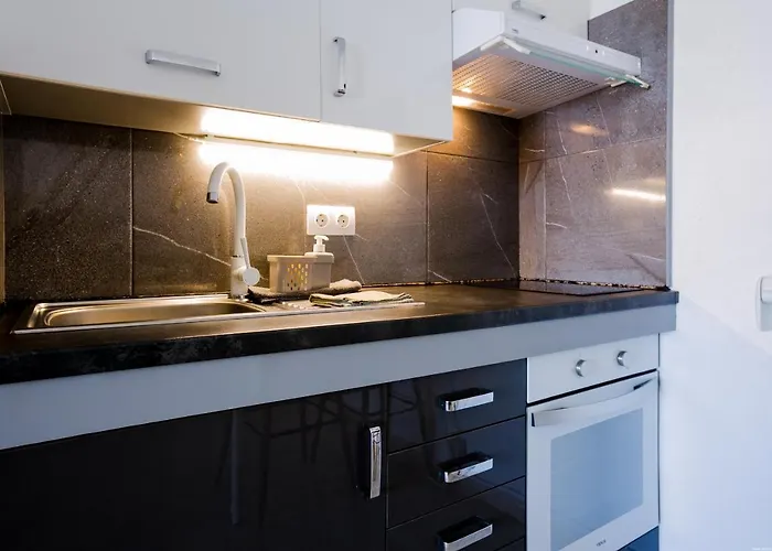 The Bluebird アパート