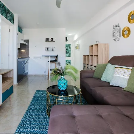 The Bluebird * أذيخي